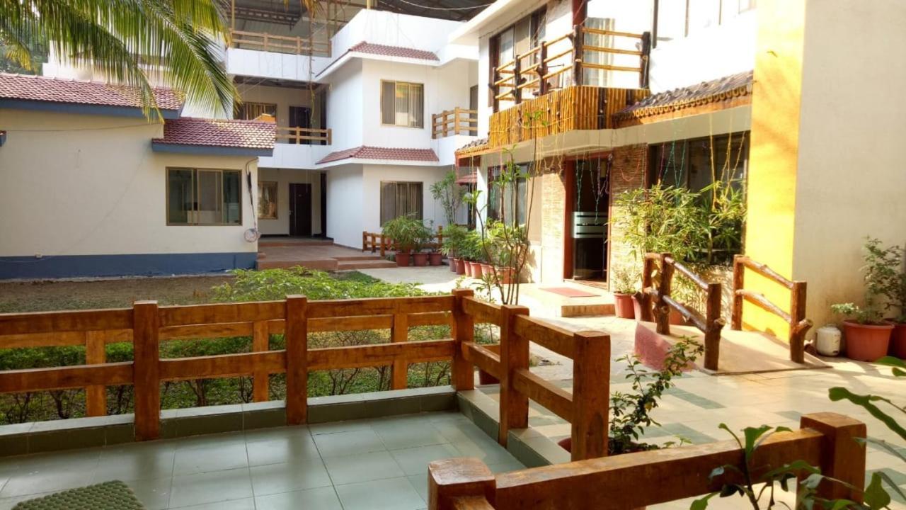 Ruturaj Inn Алібаґ Екстер'єр фото