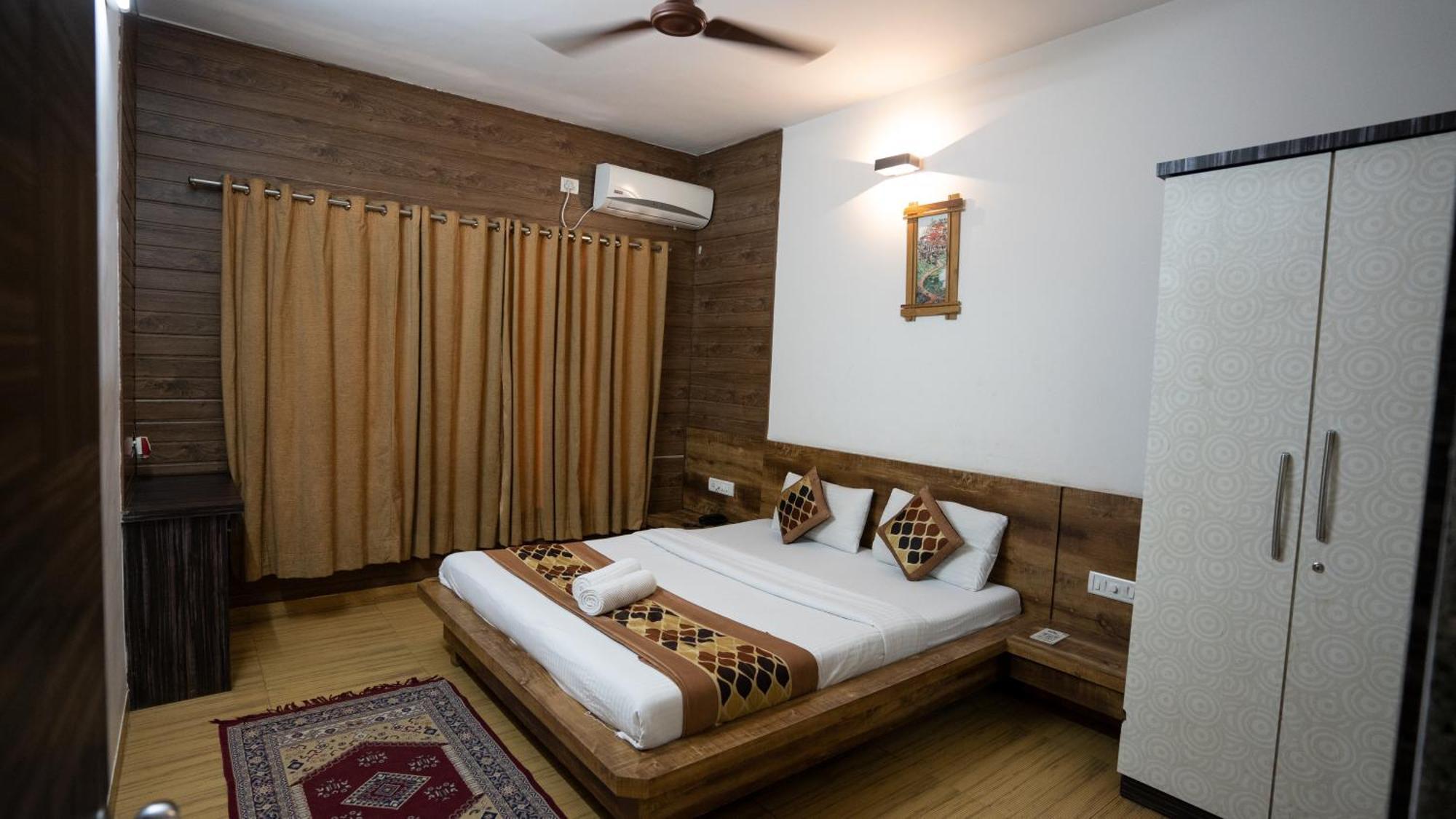 Ruturaj Inn Алібаґ Екстер'єр фото